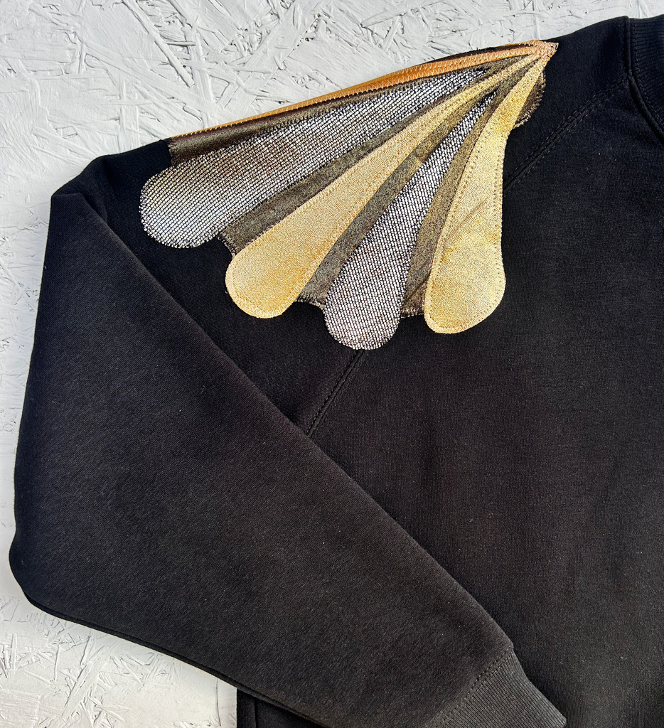 Size XXL - 'Shell Shock' Unisex Sweat - Black and Gold - Shoulder Design