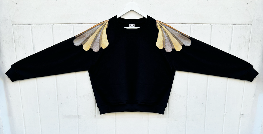 Size XXL - 'Shell Shock' Unisex Sweat - Black and Gold - Shoulder Design